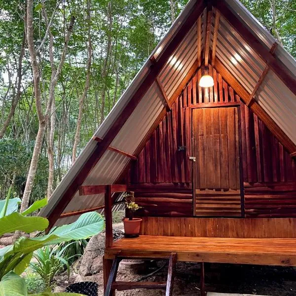 Khao Phang Camping, hotel in Ban Pha Saeng Lang