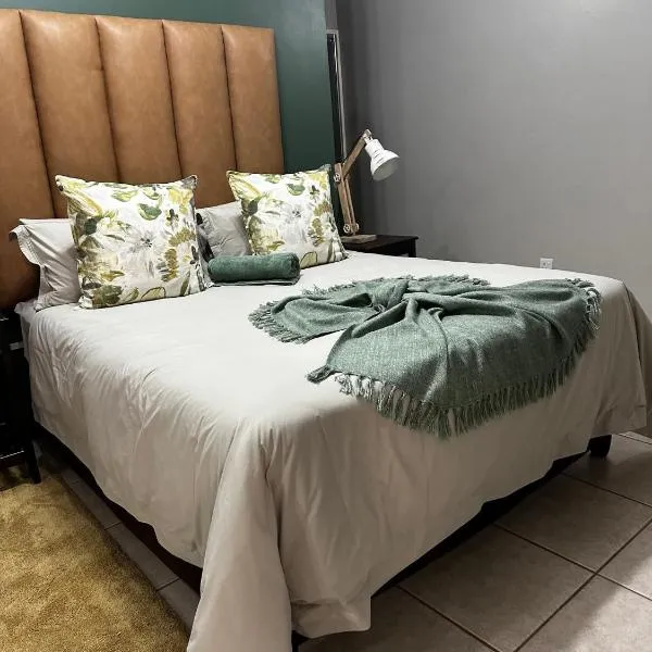 1020 Sehudi Guesthouse, hotel in Jwaneng