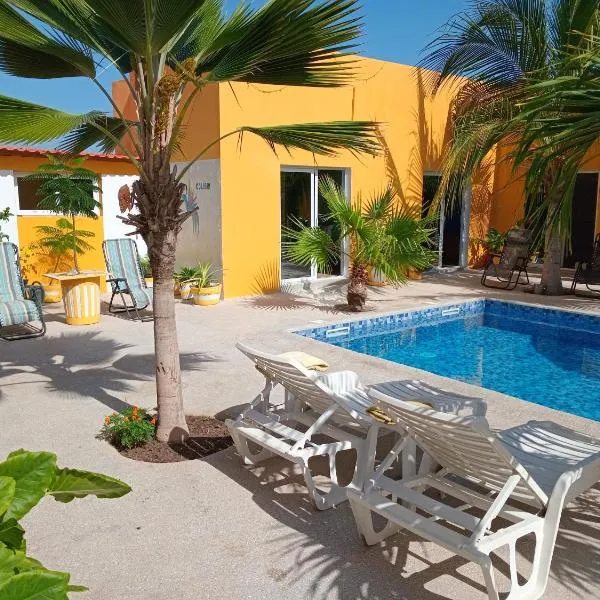 Viesnīca Hôtel Colibri Lac Rose pilsētā Niaga