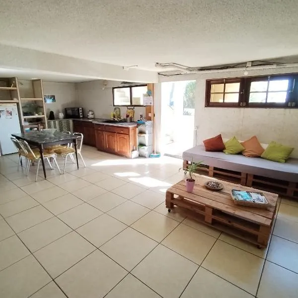 Chez Nadine & Patrick, hotel in Saint-Paul