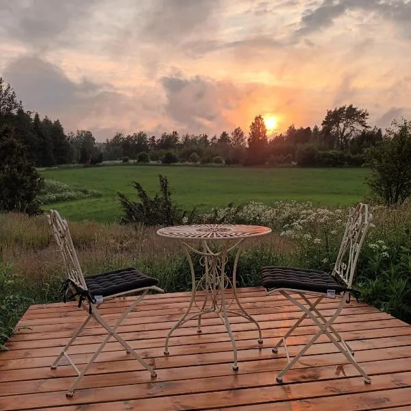 Glamping Kotitila Kiveinen, hotel in Laitila