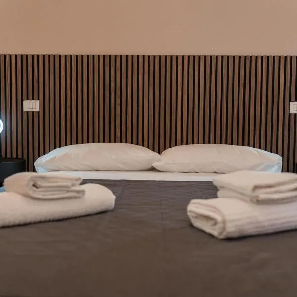 Comodo Room, ξενοδοχείο σε Isola Sacra