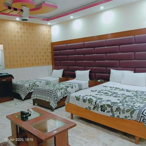Luxury Hotel Karachi, hotel in Karachi