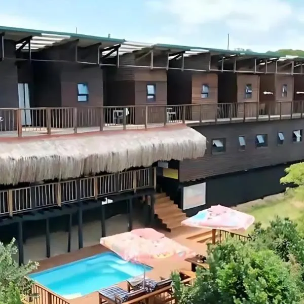 Sunrise Beach Lodge, hotel in Ponta Malongane