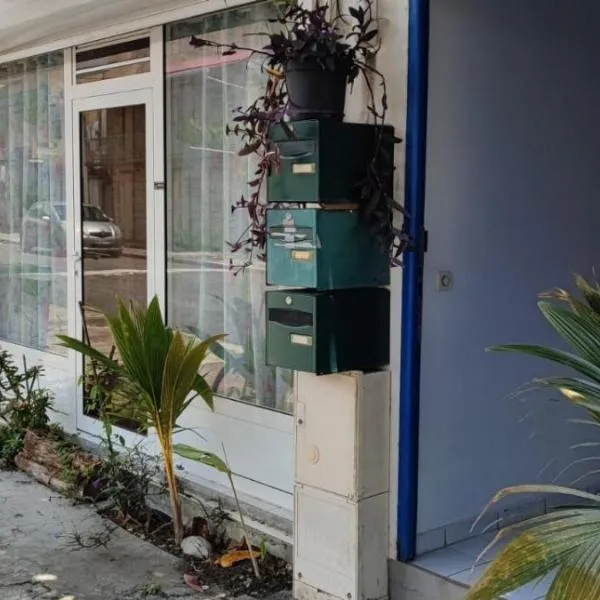 Joli studio, hotel en Port-Louis