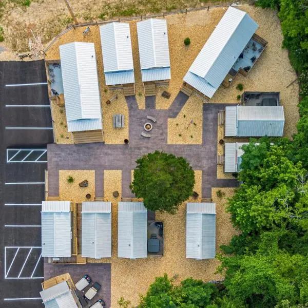 The Outpost, hotel v destinaci Grand Rivers