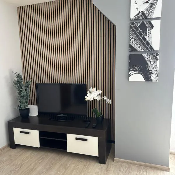 Cozy apartment in Purvciems, hotel in Rīga