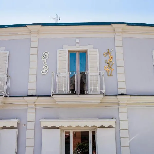 B&B Nanu Napoli centro: Napoli'de bir otel