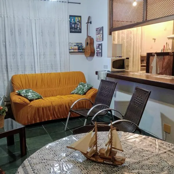 Aconchegante, na Praia Grande! Pertinho da praia, hotel a Ubatuba