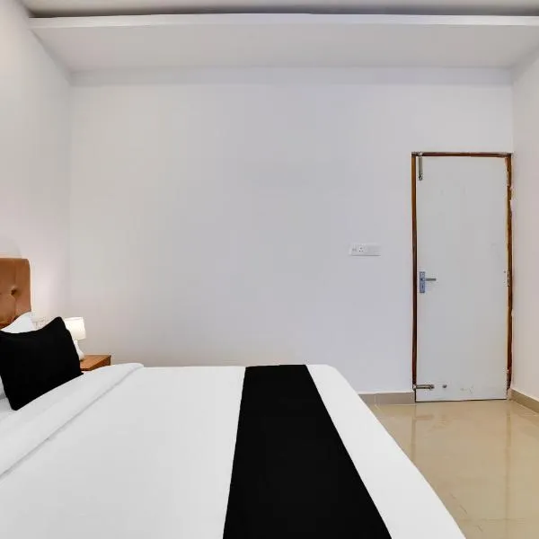 Townhouse OAK XOTEL near silk board metro, hotel in Bangalore