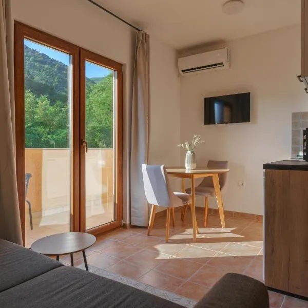 MonteHygge apartments，位于蒂瓦特的酒店