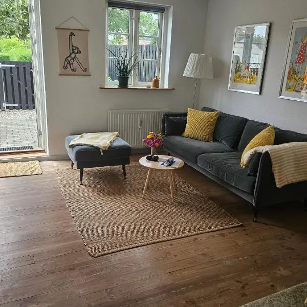 Lejlighed A med dejlig gårdhave på Thurø Kæledyr er IKKE gratis og skal tilføjes, hotel en Svendborg