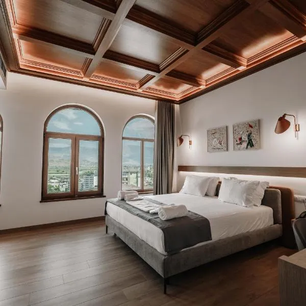 Sharm Hotel Luxury, ξενοδοχείο στο Αργυρόκαστρο