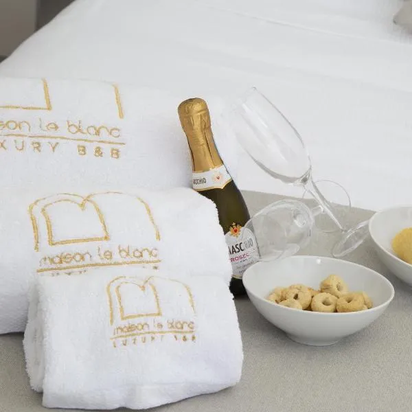 Maison Le Blanc Luxury B&B, hotel em Giovinazzo