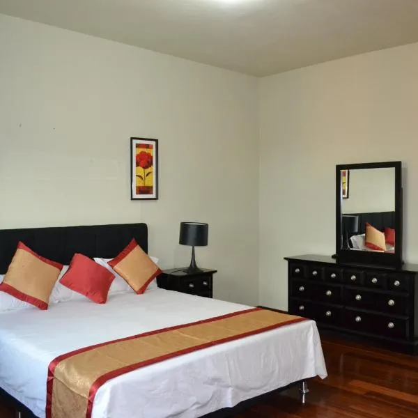 Negril Sky Blue Resorts LTD, hotel v Negrilu