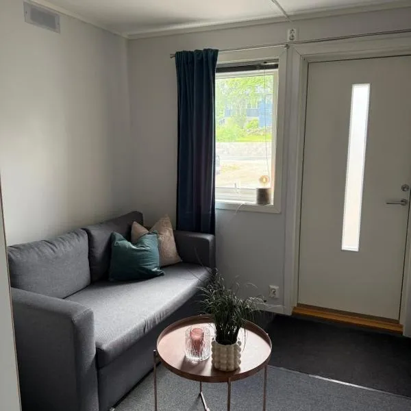 Studio apartment in central Tromsøya, hotel in Tromsø