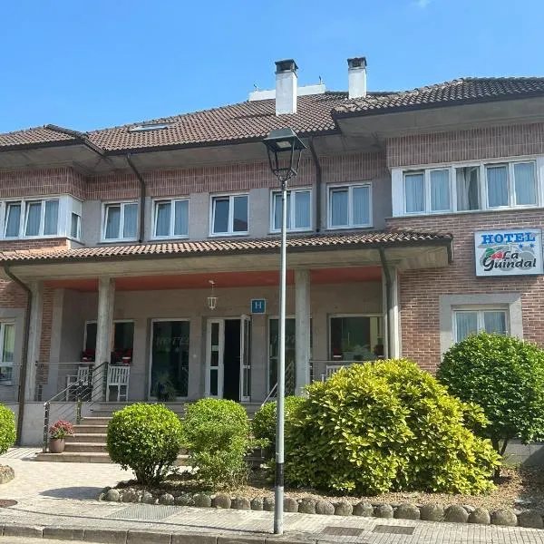 Hotel La Guindal, hotel u gradu Ariondas