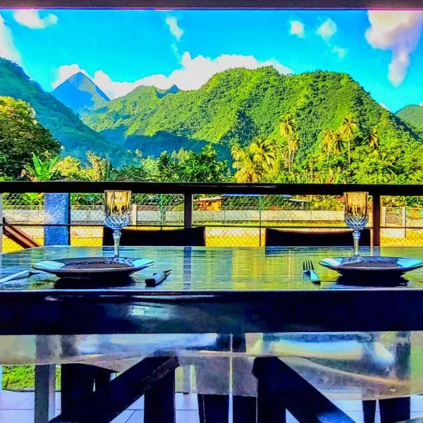 Teahupo'o Lodge Tahiti - Studio Natura - climatisé - entre mer et montagne - paddle et canoe offerts, hotel in Teahupoo
