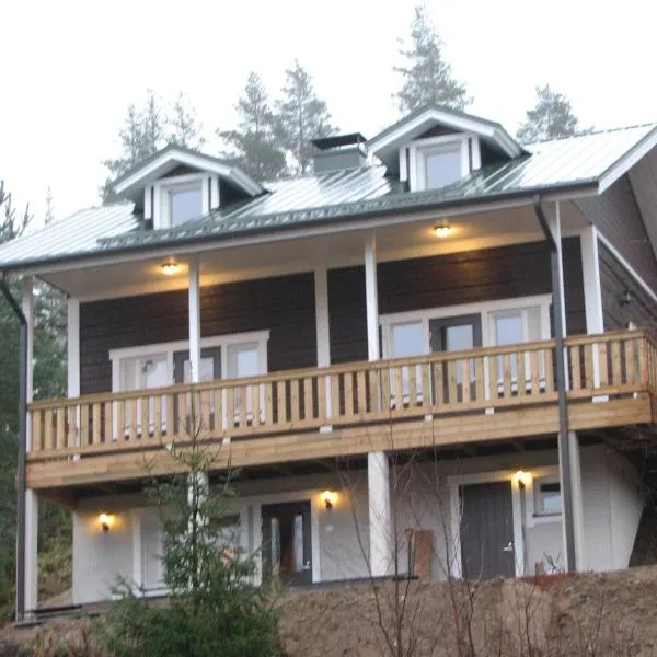 Pitkäniemen Lomamökit, hotel en Joutsa