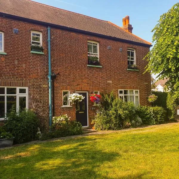 The Lodge Stanwell, hotel in Stanwell