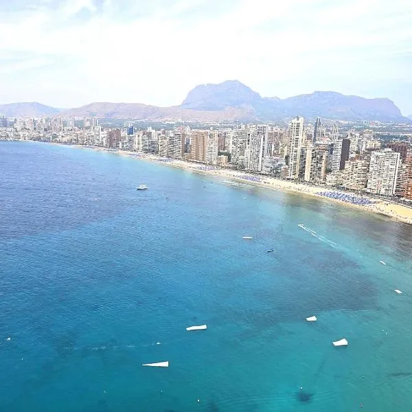 First line VIP tree bedrooms with spectacular view, hotel a Benidorm