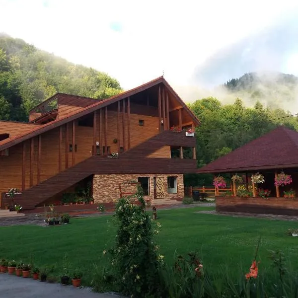 Green Eden Lepsa: Lepşa şehrinde bir otel