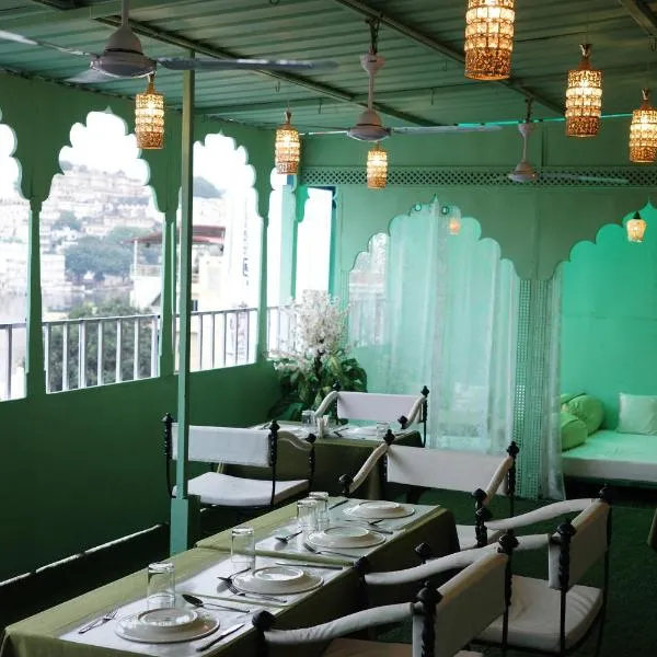 Island Tower Boutique Hotel, hotel in Udaipur