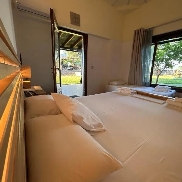 Villa Hacienta, hotel v destinaci Amolianí
