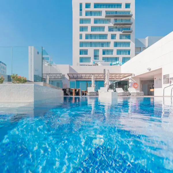 Abesq Doha Hotel and Residences, an IHG Hotel, hotel en Doha