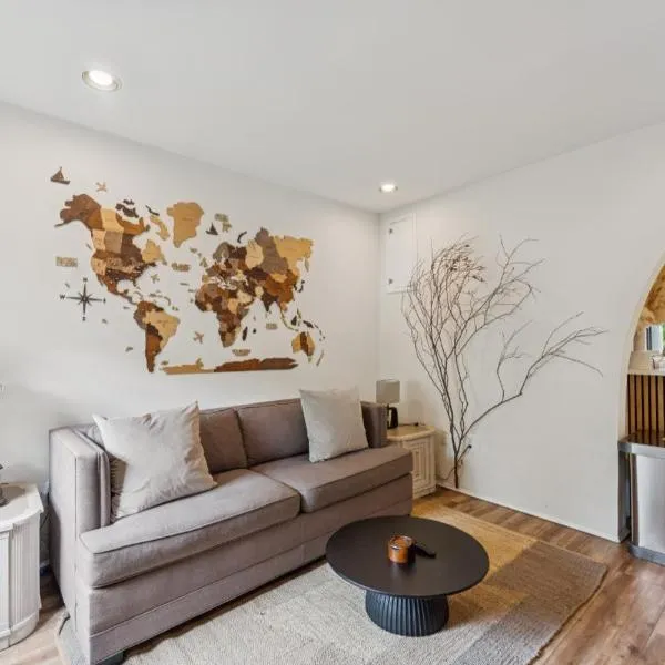 Entire rowhouse in Capitol Hill with free parking, hotel in Washington, D.C.