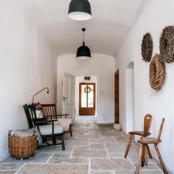 Penzion Na Červeném Potoce, hotel in Králíky