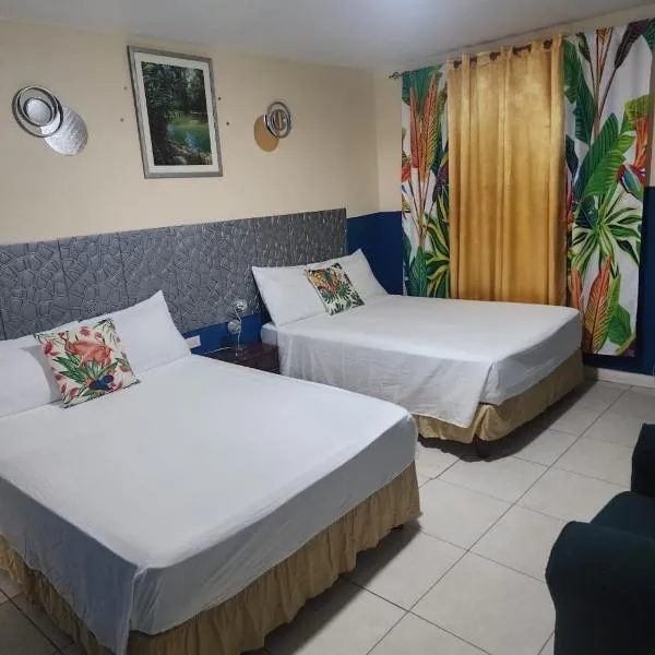 Pearl of the City TROPICAL PEARL, hotel v mestu Kingston