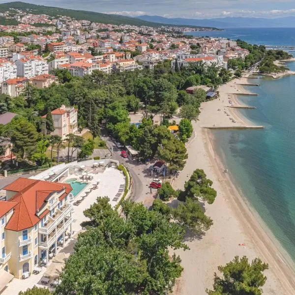 Boutique Hotel Esplanade - Adults only: Crikvenica şehrinde bir otel