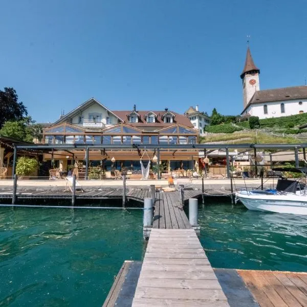 Room's at HAUS am SEE direkt am Thunersee gelegen mit SELF CHECK IN & digitaler Rezeption, hotel v destinaci Oberhofen am Thunersee
