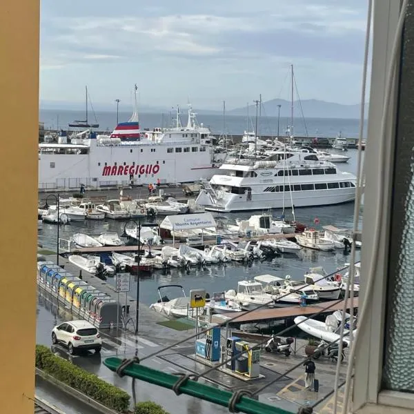 La casa di Laretta, hotel v destinaci Porto Santo Stefano