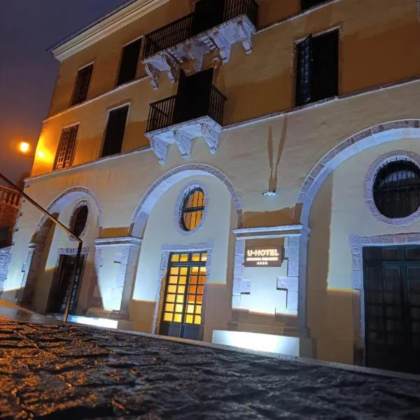 U-Hotel Aduana Ribadeo, hotel in Ribadeo