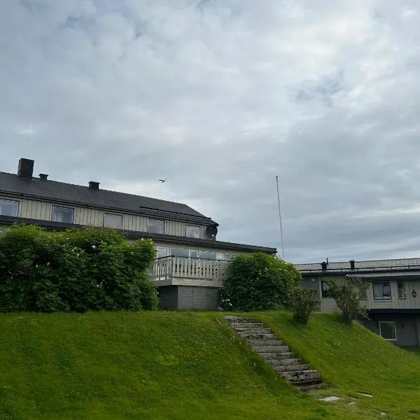 Camp Skytterhuset, hotel in Hammerfest