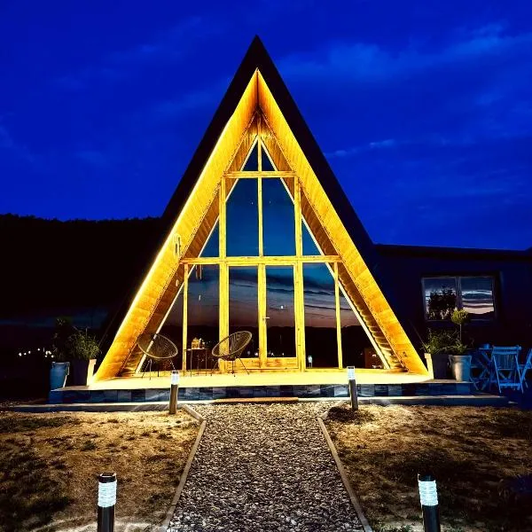 Cozy Cabin House, hotel v destinaci Novi Pazar