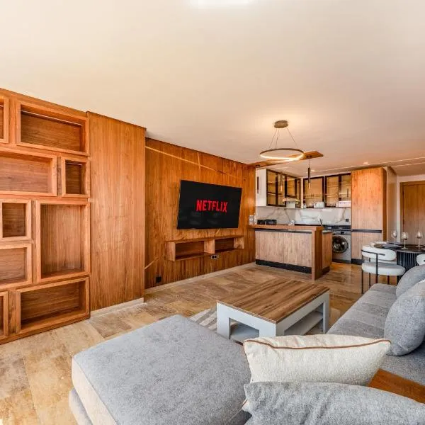 1 Ch, 1 SDB et Parking gratuit au Centre de Gueliz avec vue, hotel v Marrákéši