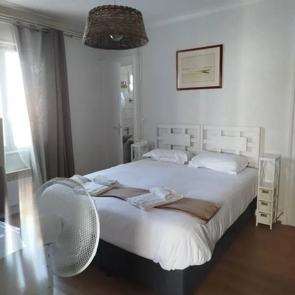 Le Crist'Al, hôtel climatisé, front de mer, proche du centre ville, et solution de restauration、サン・ジョルジュ・ド・ディドンヌのホテル