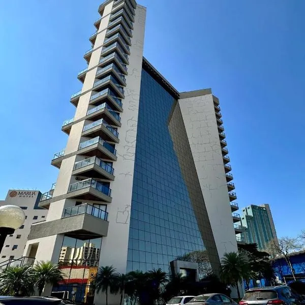 Summit Flat, ótima localização, limpeza diária, academia e piscina,位于圣若泽杜斯坎普斯的酒店