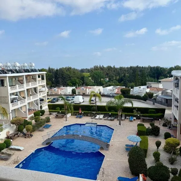 One bedroom apartment at diana gardens, hotel en Pafos