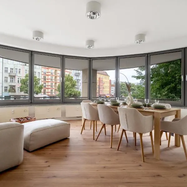Bright & Spacious Berlin Home – hotel w Berlinie