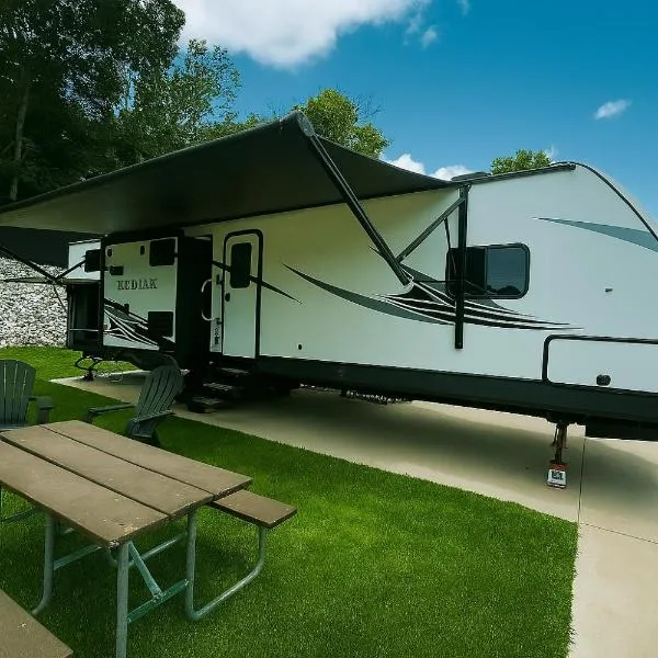 The Kodiak-Walk to Oaklawn & Bathhouses Downtown Hot Springs, hotel v destinaci Hot Springs