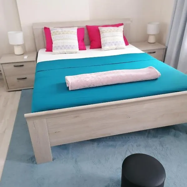 Une chambre chez l'habitant près de l'aéroport de Charleroi, хотел в Шарлероа