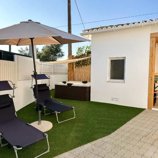 Casa Rústica em Loulé - Karmea's Houses, hotell Loulés