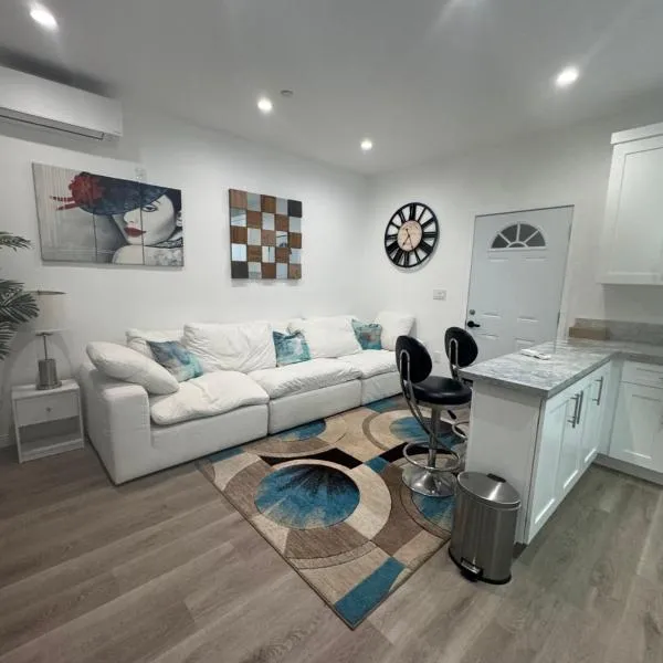 Stunning Guest House in West Hills California, hôtel à Hughes-Canoga Park Heliport