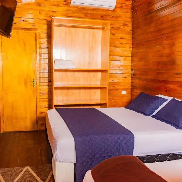 Cabaña Antonella by Renty – hotel w mieście Encarnación