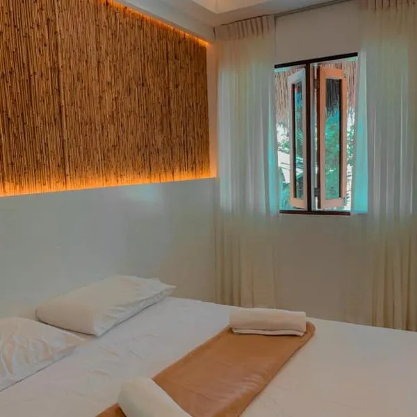 OCEAN 9 siargao, ξενοδοχείο σε General Luna