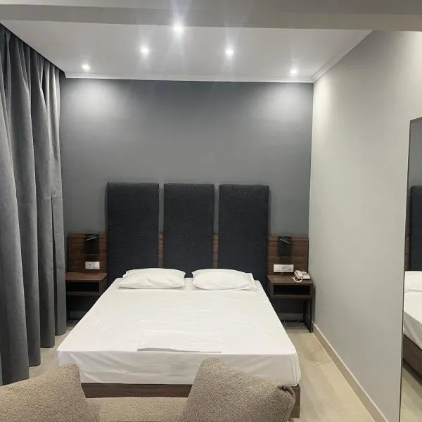 Hotel Costis, ξενοδοχείο στην Πτολεμαΐδα